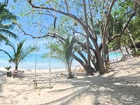 Beachfront yoga Koh Phangan