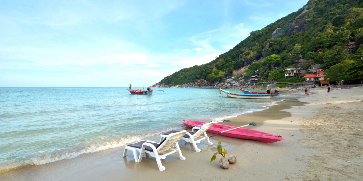 Kayak at Haad Yuan Beach