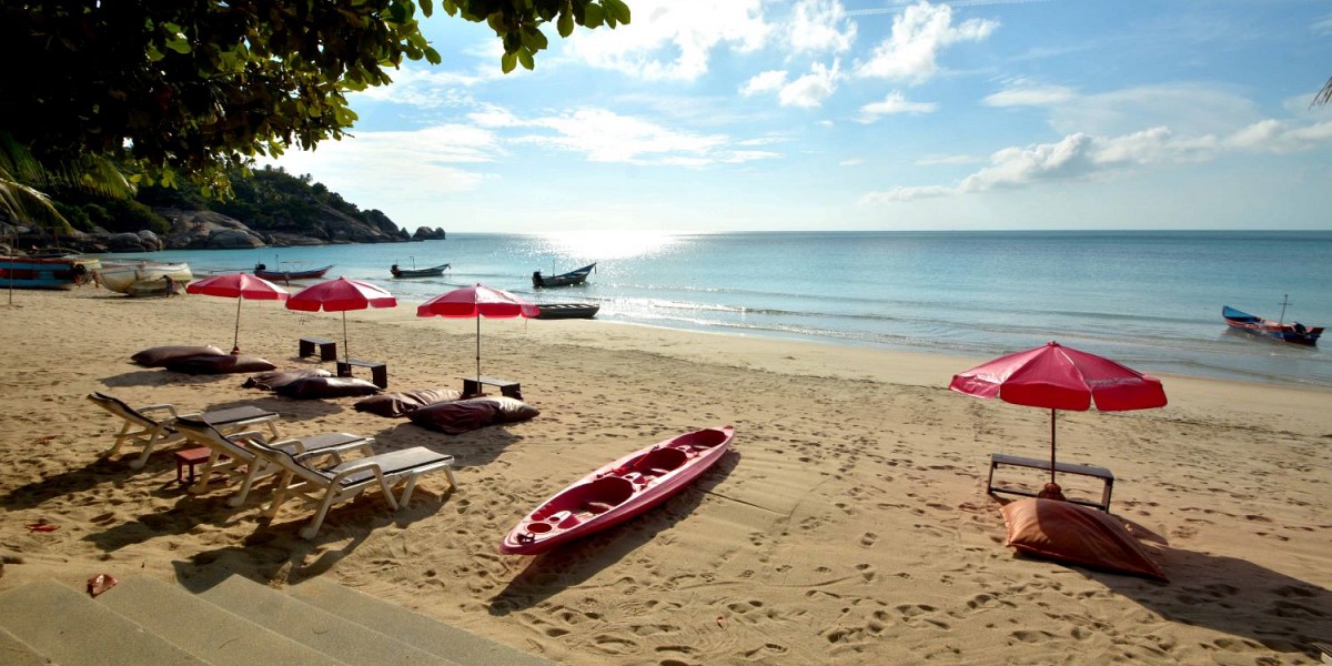 Kayak at Haad Yuan Beach