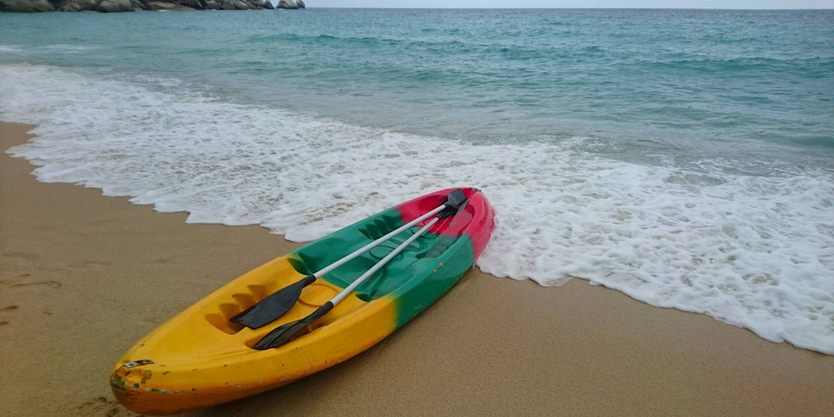 Kayak at Haad Yuan Beach