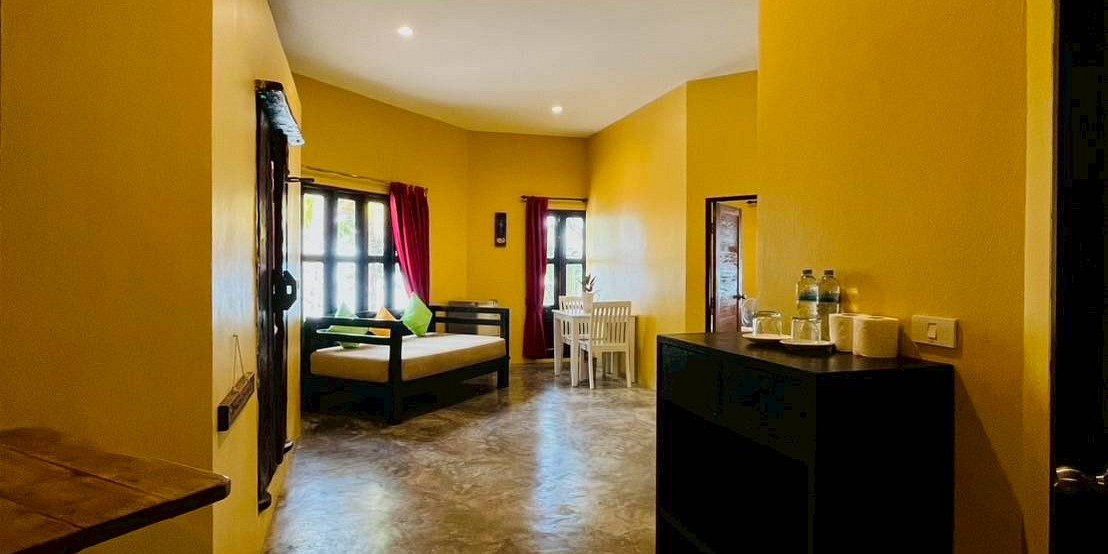 Basic Beach Front Family Room for 4 Persons