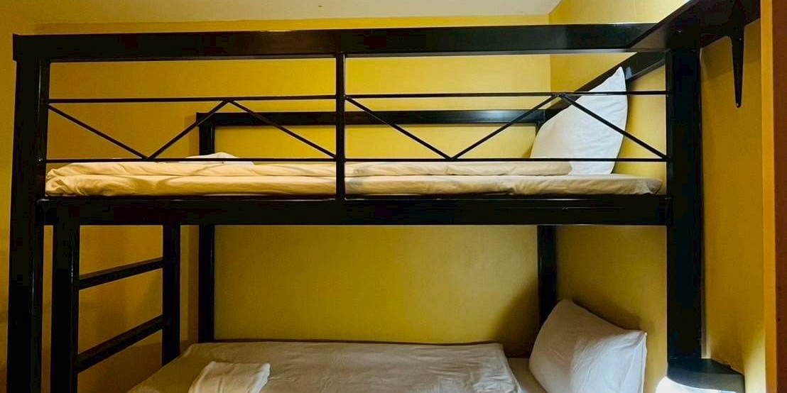 Basic Beach Front Family Room for 4 Persons