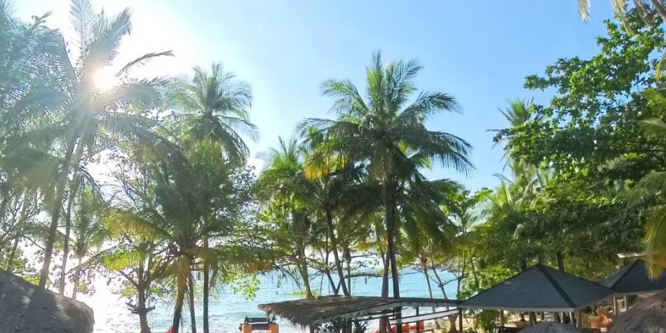 Full board beachfront resort Koh Phangan